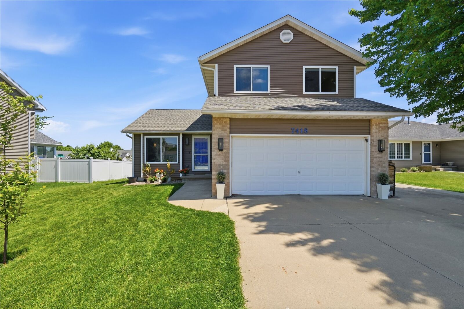 Property Photo:  7418 Mallard Court NE  IA 52402 