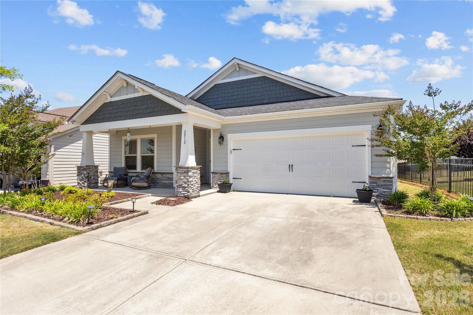 Property Photo:  2012 Hyacinth Court  NC 28037 