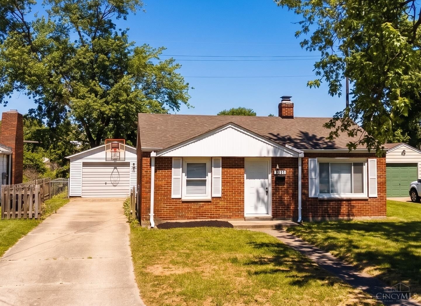 Property Photo: 2711 Armco Drive OH 45042
