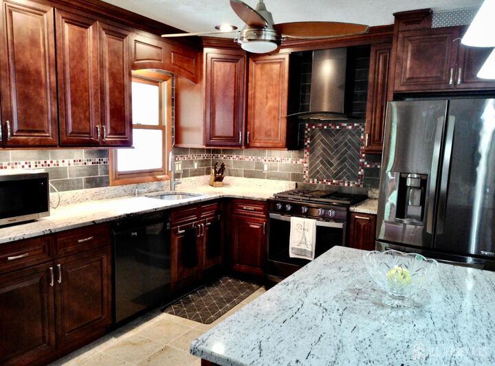 Property Photo: 16 New Dover Avenue NJ 07067