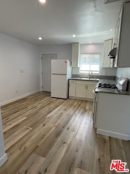 Property Photo: 239 1/2 E 80th St CA 90003