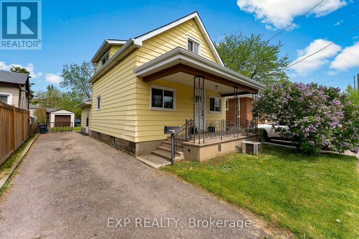Property Photo:  17 Moote Street  ON L2N 1B3 