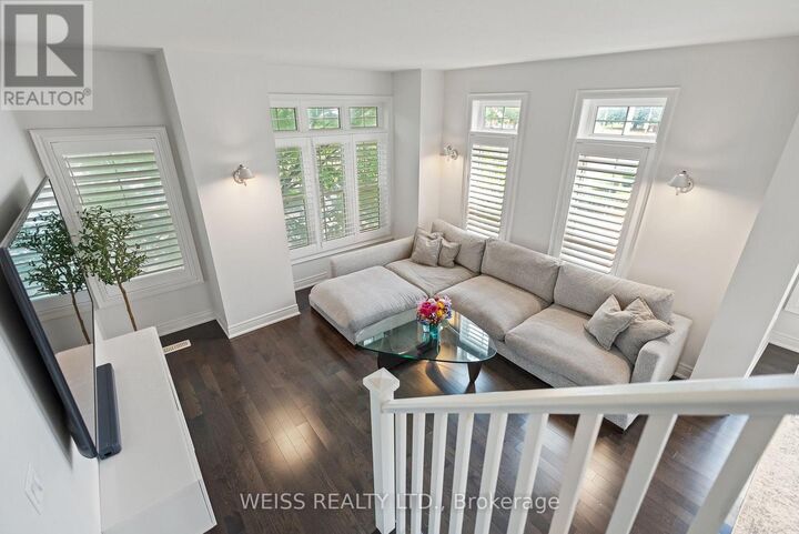 Property Photo:  2 Ella Street  ON L2R 0A8 