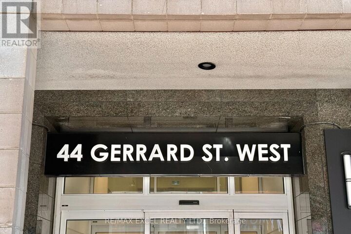 Property Photo:  44 Gerrard Street West 1208  ON M5G 2K2 