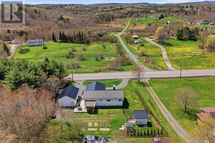 Property Photo: 4885 Highway 1 NS B0N 2T0