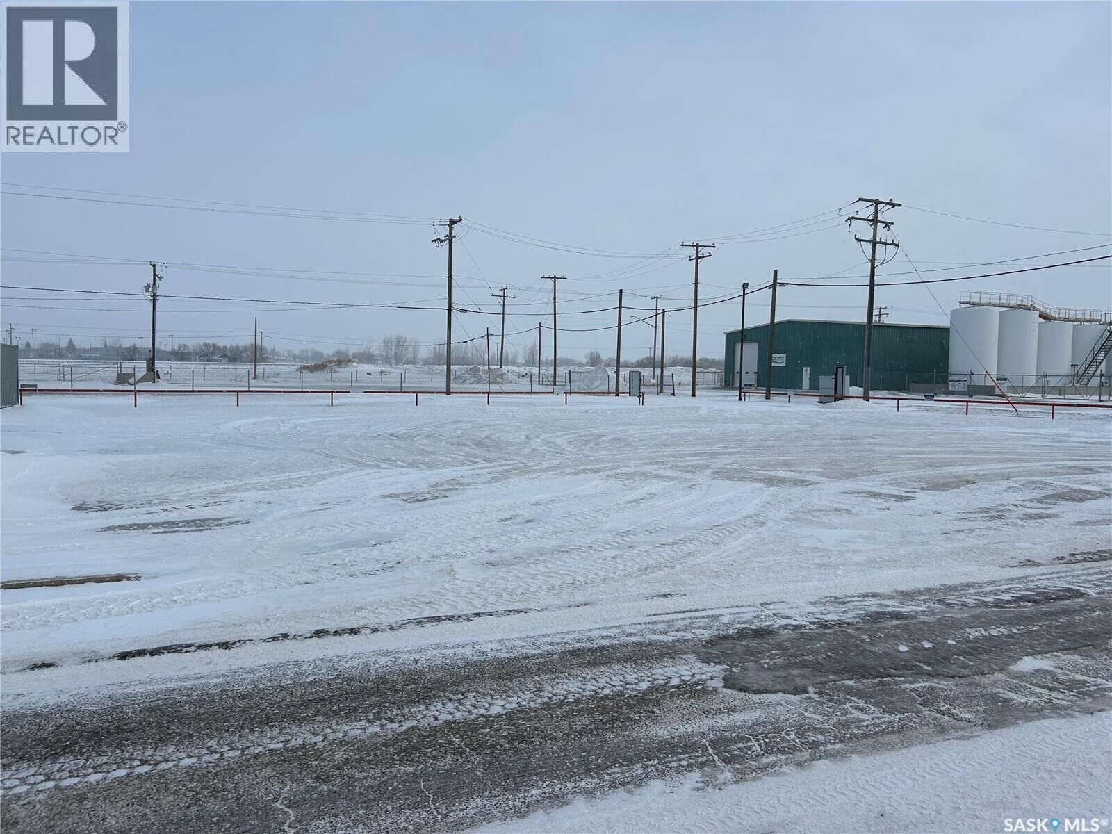 Property Photo:  901 5th Street  SK S4A 0Y8 