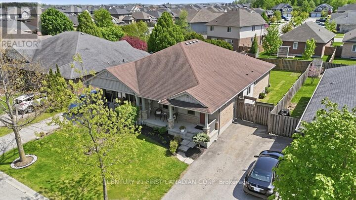 Property Photo: 30 Pear Tree Avenue ON N5R 0B5
