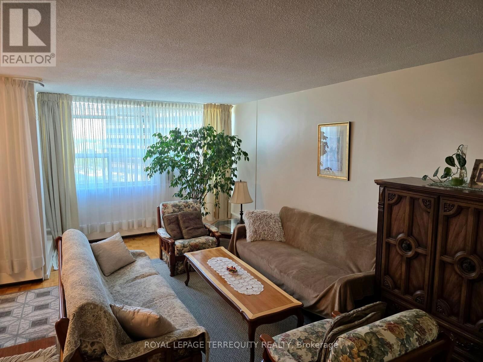 Property Photo:  451 The West Mall 917  ON M9C 1G1 