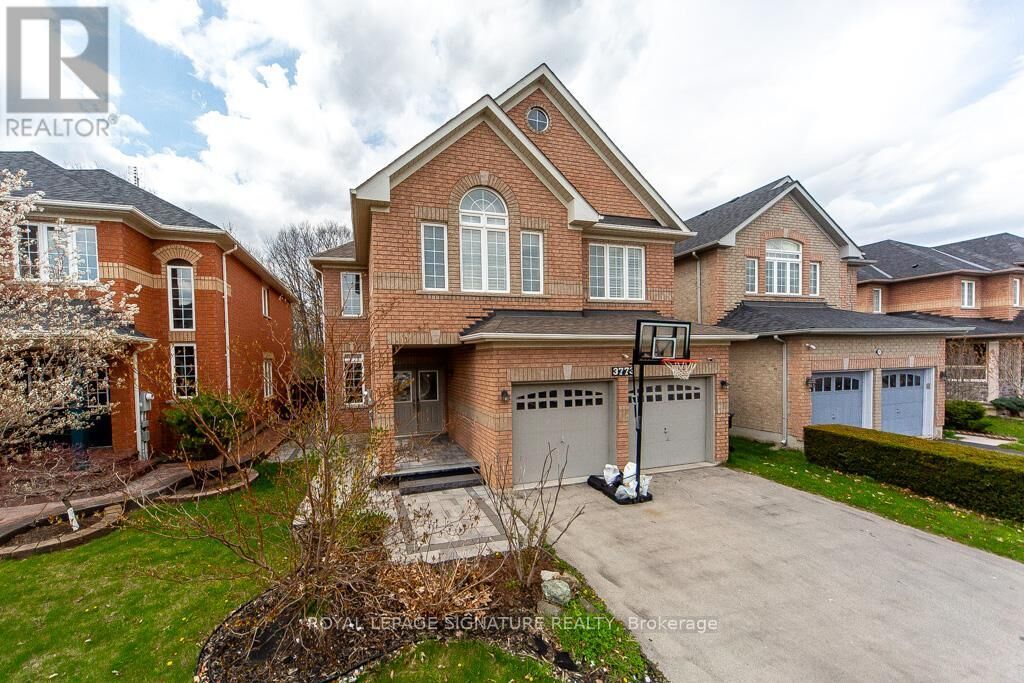Property Photo:  3773 Quiet Creek Drive  ON L5M 8A9 