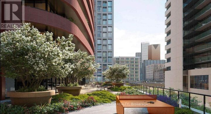 Property Photo:  180 Front Street East 2911  ON M5A 0A9 