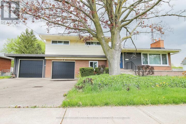 Property Photo:  464 Fitch Street  ON L3C 4W9 