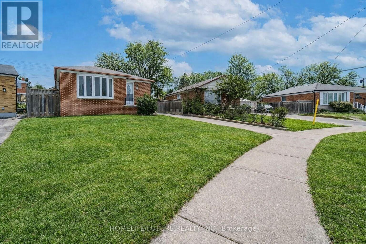 Property Photo: 102 Golfhaven Drive Bsmt ON M1G 2E3