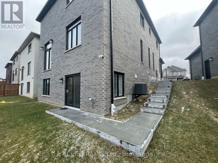 Property Photo:  27 Hollybrook Trail Lower  ON N2R 1M2 