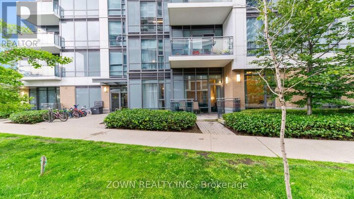 Photo de la propriété:  55 Ann O'Reilly Road 0124  ON M2J 0E1 