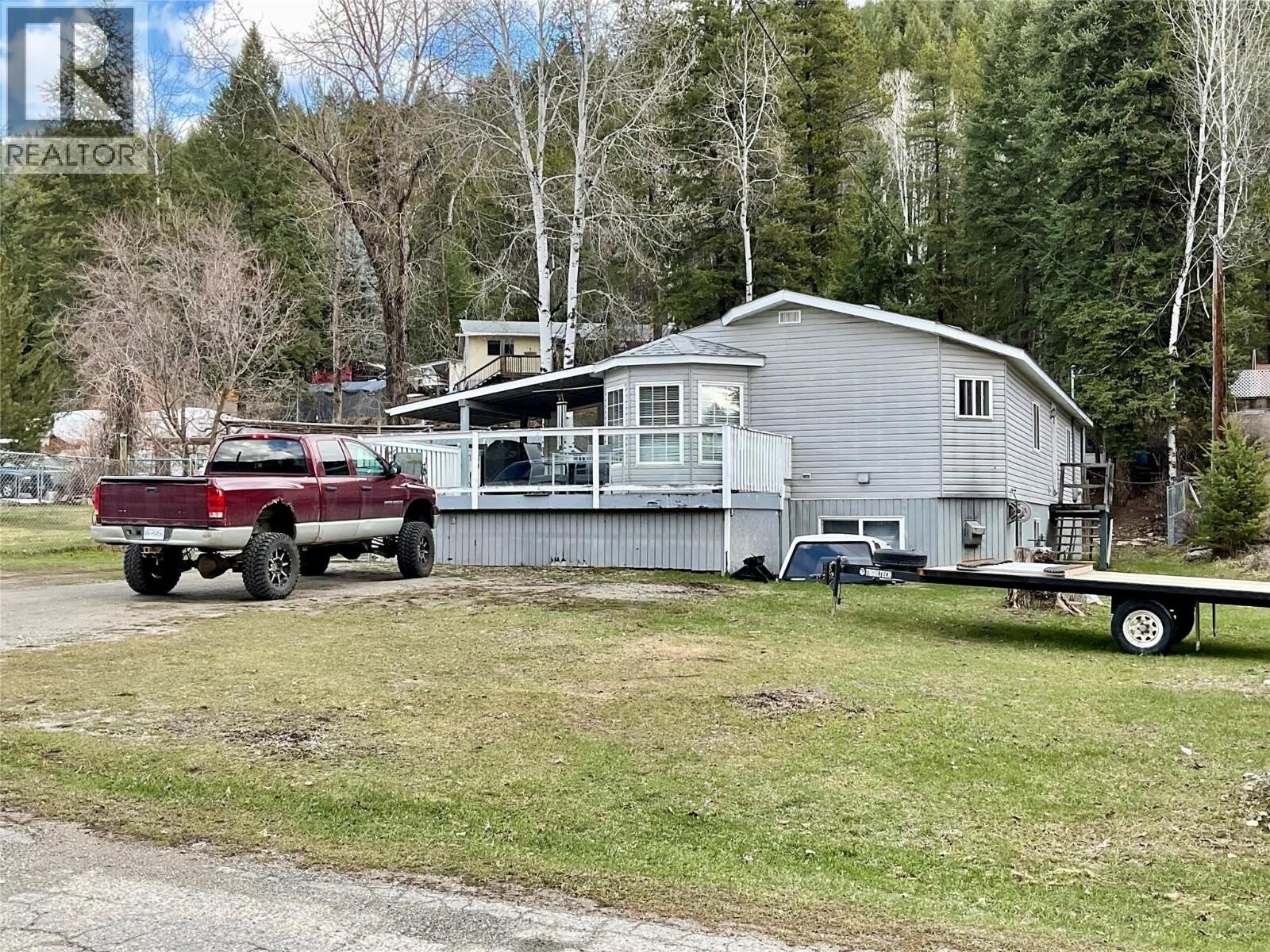 Property Photo:  786 Strathmore Avenue  BC V0H 1J0 