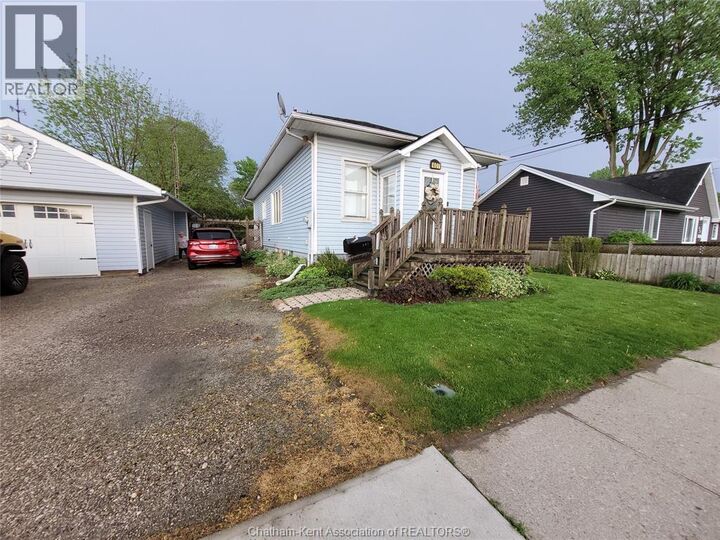 Property Photo:  407 Albert Street  ON N8A 1Y3 