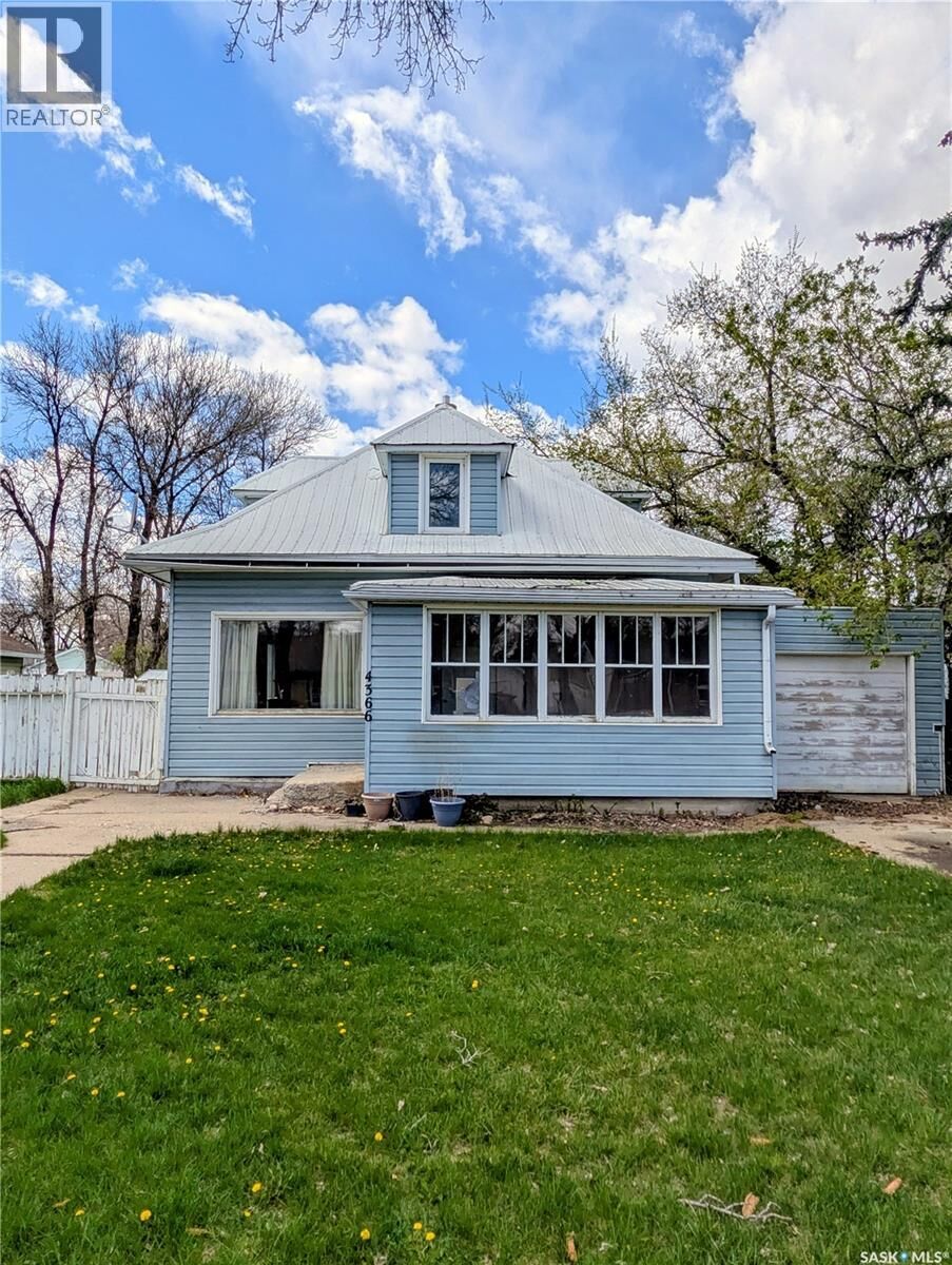 Property Photo:  4366 Price Avenue  SK S0N 1A0 