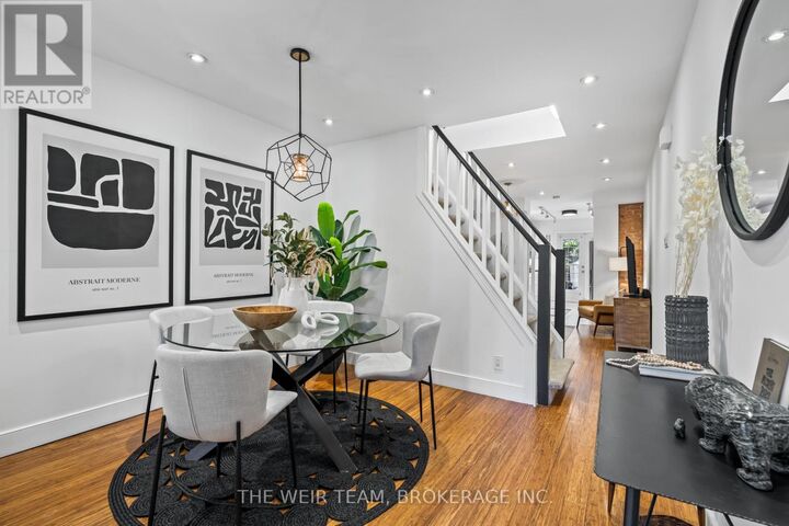 Property Photo:  612 Woodbine Avenue  ON M4E 2J1 