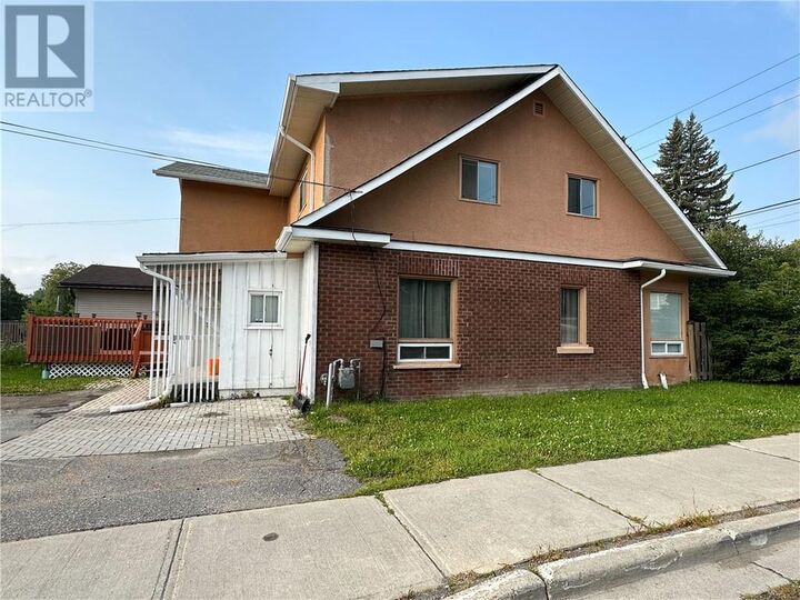 Property Photo:  244-246 Whittaker Street Unit# 6  ON P3C 3X8 
