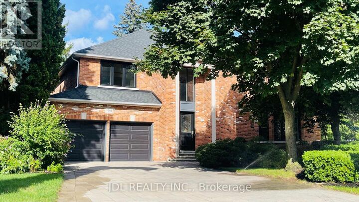 Property Photo: 1283 Lindburgh Court ON L5H 4J2