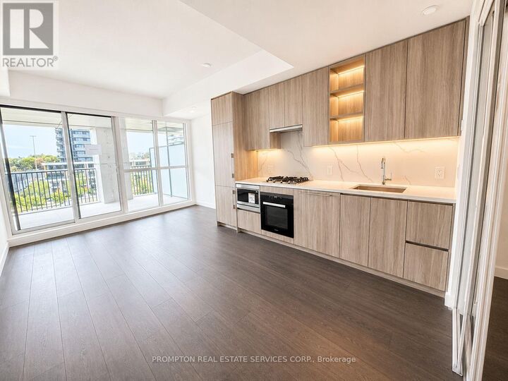 Property Photo:  68 Esther Shiner Boulevard 302  ON M2K 0J6 