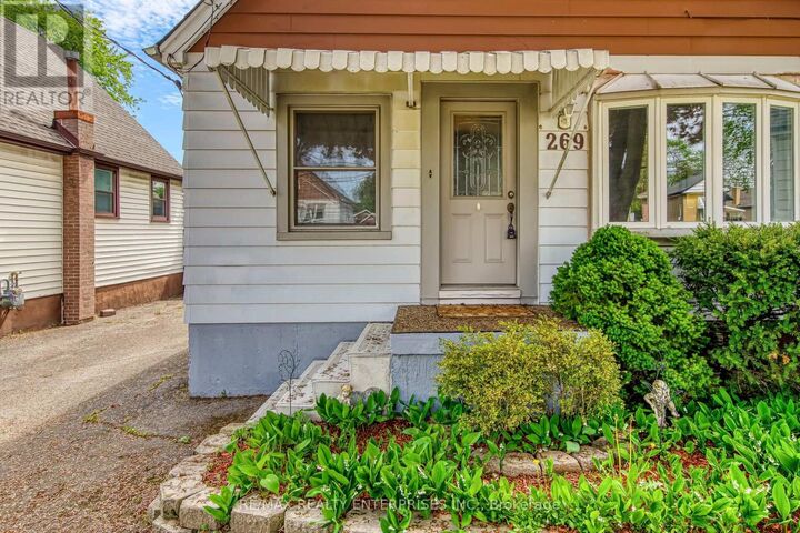 Property Photo:  269 East 26th Street  ON L8V 3C9 