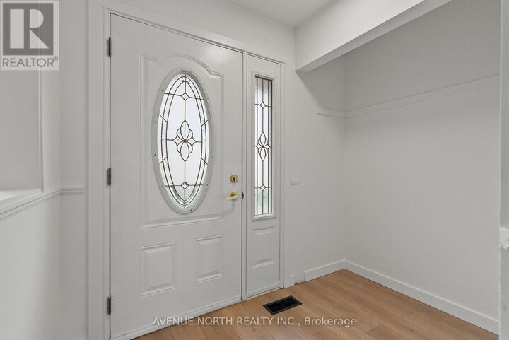 Property Photo: 1408 Ballard Crescent ON K1B 4Y0
