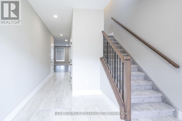 Property Photo: 57 Acorn Trail ON N5R 0H8