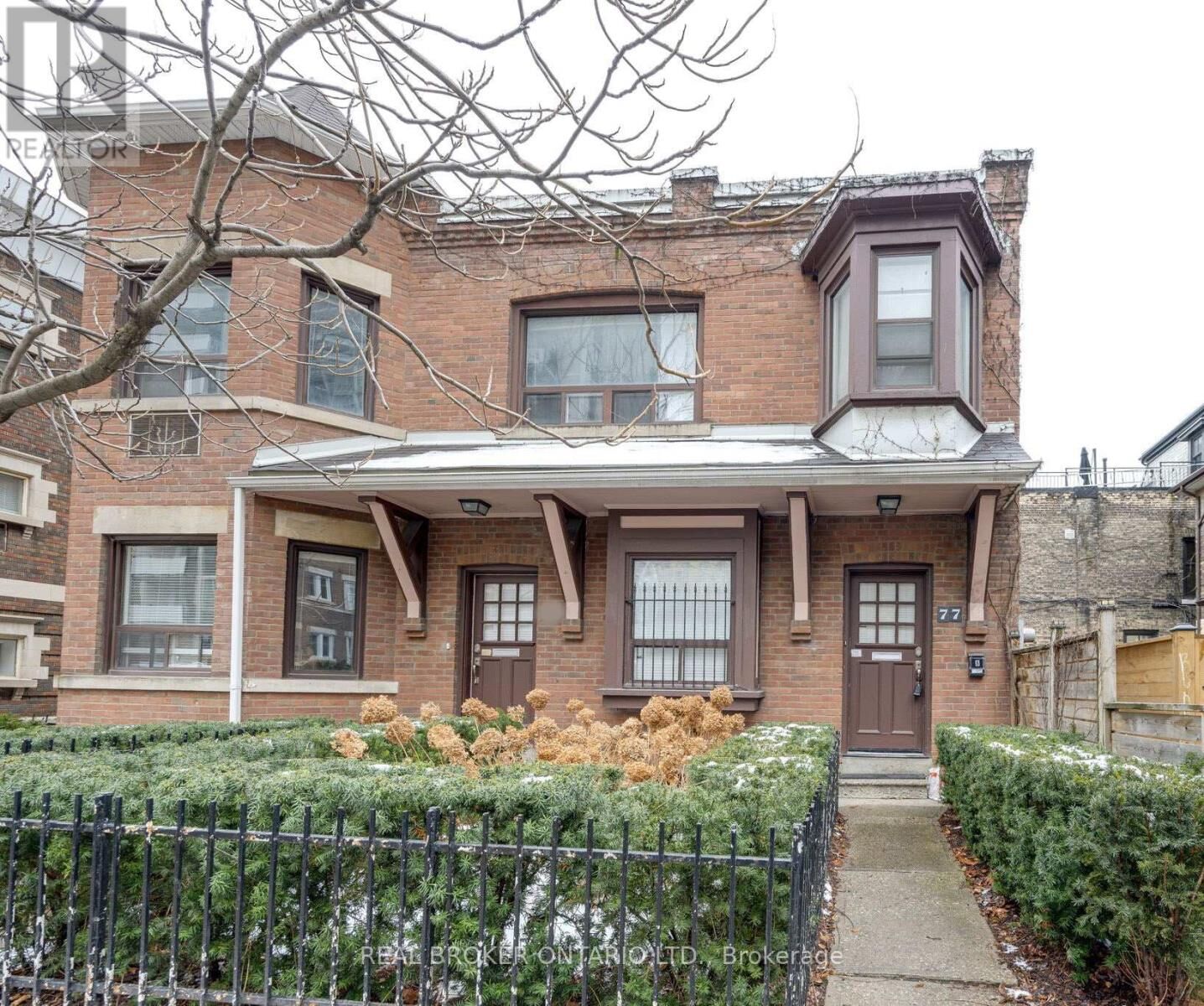 Property Photo:  77 Isabella Street Upper  ON M4Y 1N7 