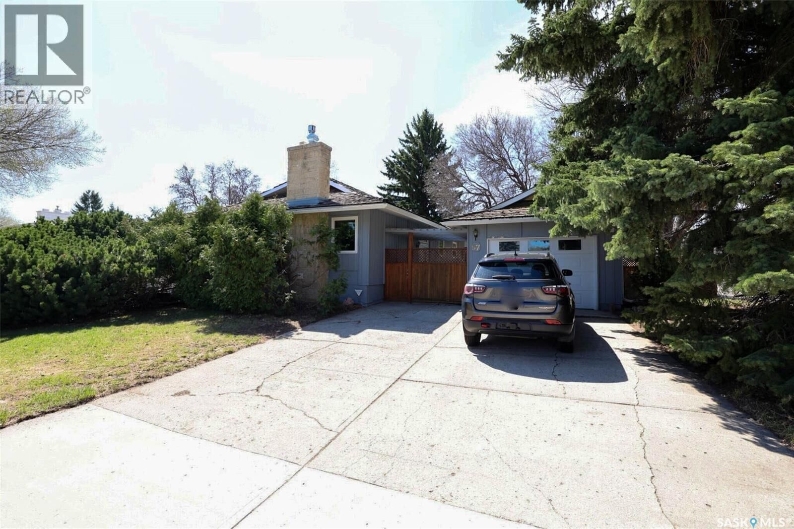 Property Photo:  97 Compton Road  SK S4S 2Y4 