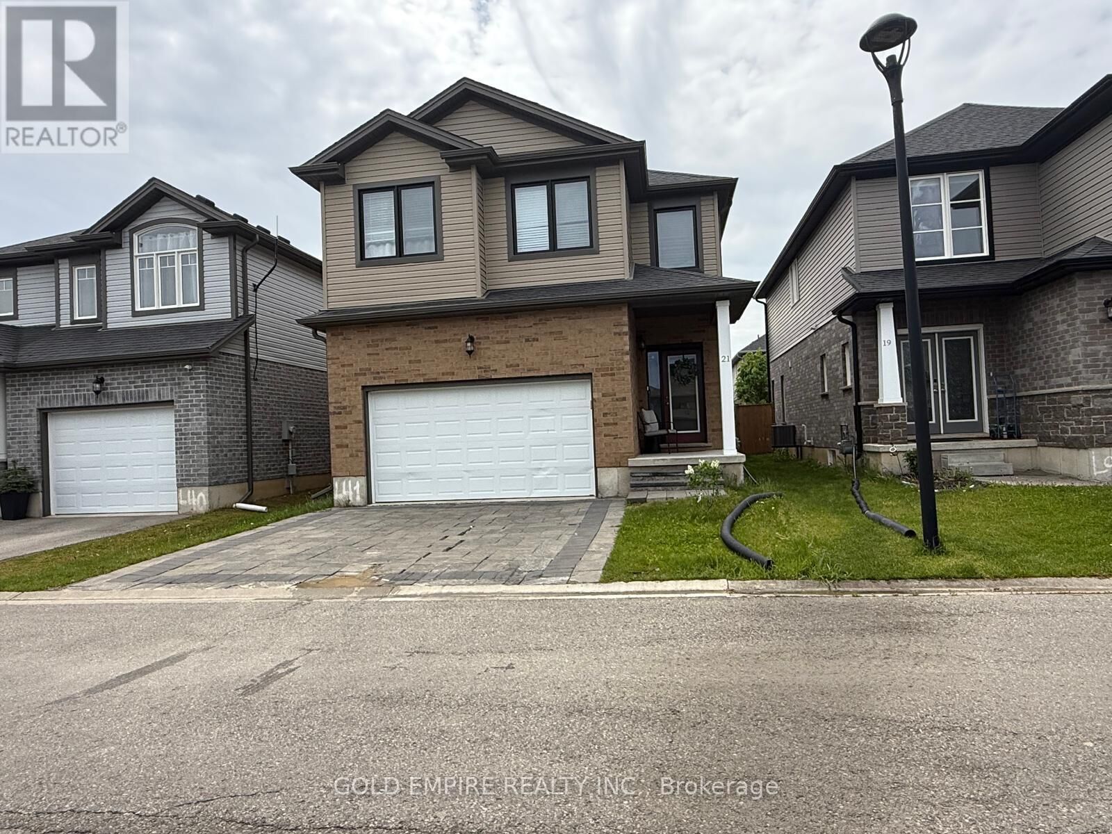 Property Photo:  3270 Singleton Avenue #21  ON N6L 0E5 