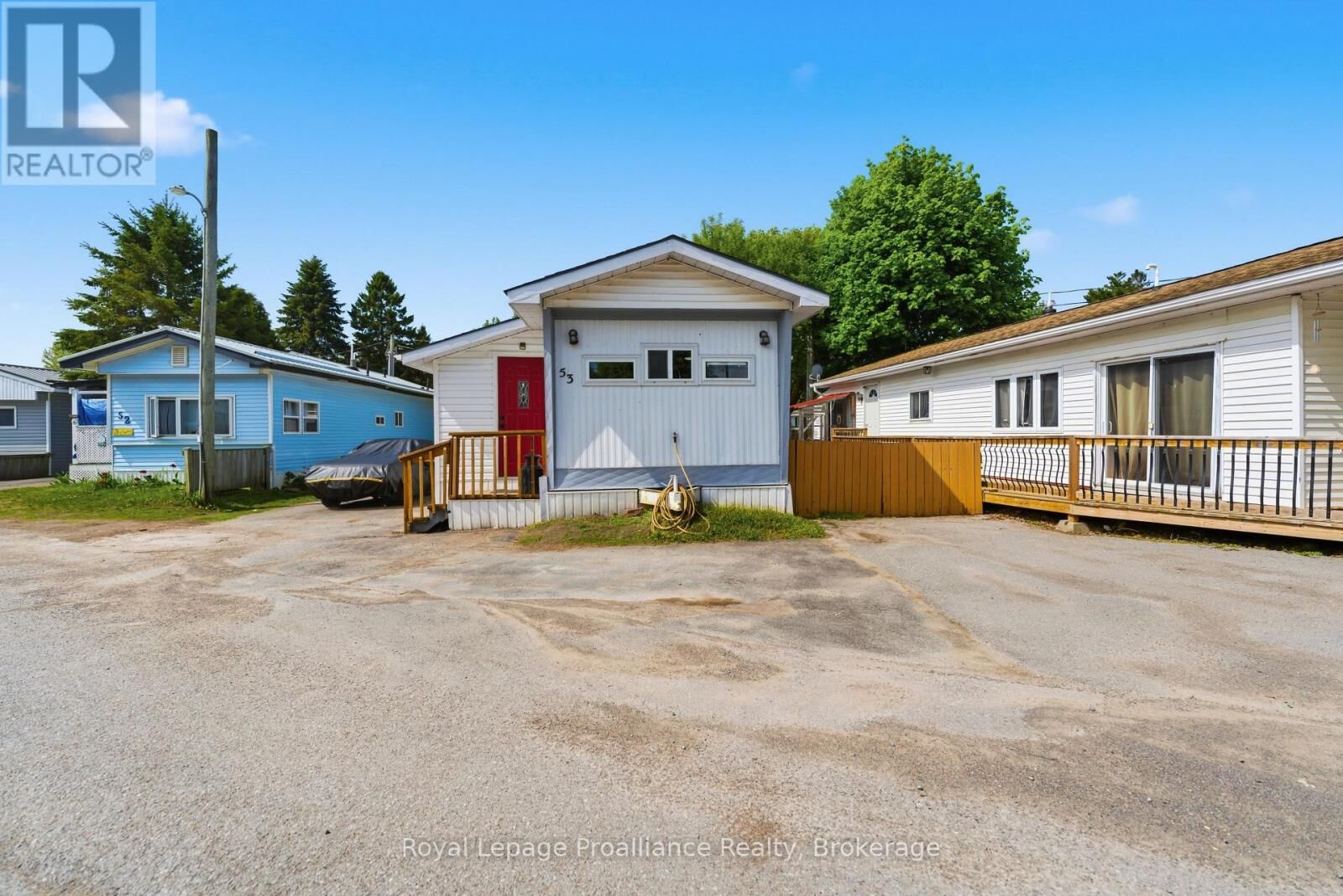 Property Photo:  53-63 Whites Road  ON K8V 5P5 