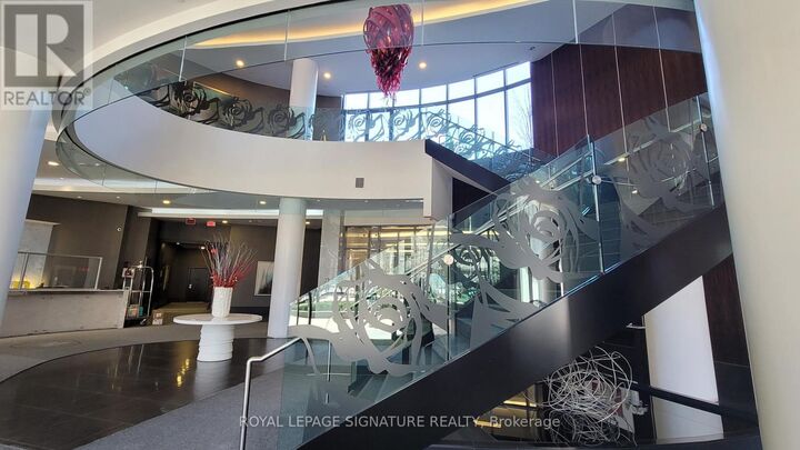 Property Photo: 5168 Yonge Street 3101 ON M2N 0G1