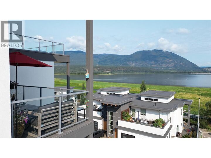 Property Photo: 131 Harbourfront Drive Northeast 503 BC V1E 0G4