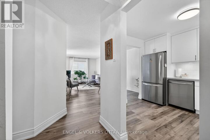 Property Photo:  270 Lorry Greenberg Drive 307  ON K1T 3K2 