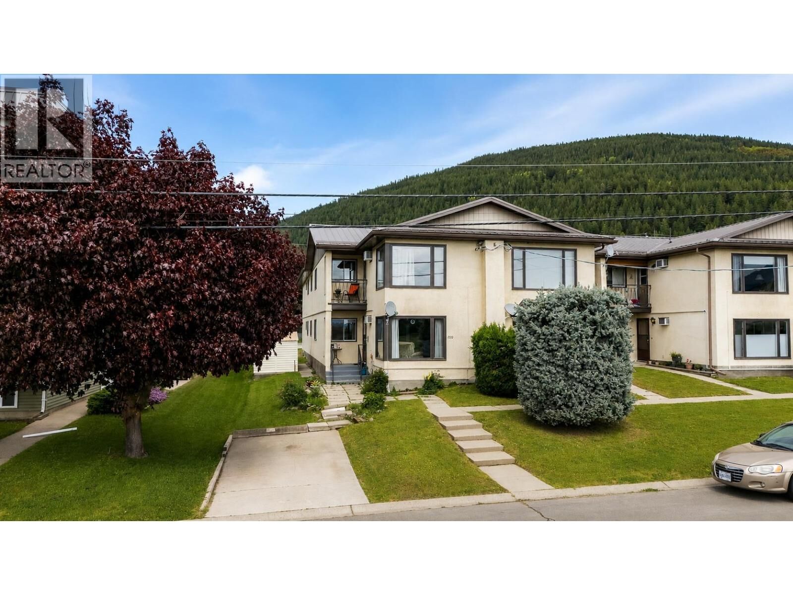 Property Photo: 1720 Hillside Street BC V0B 1G5