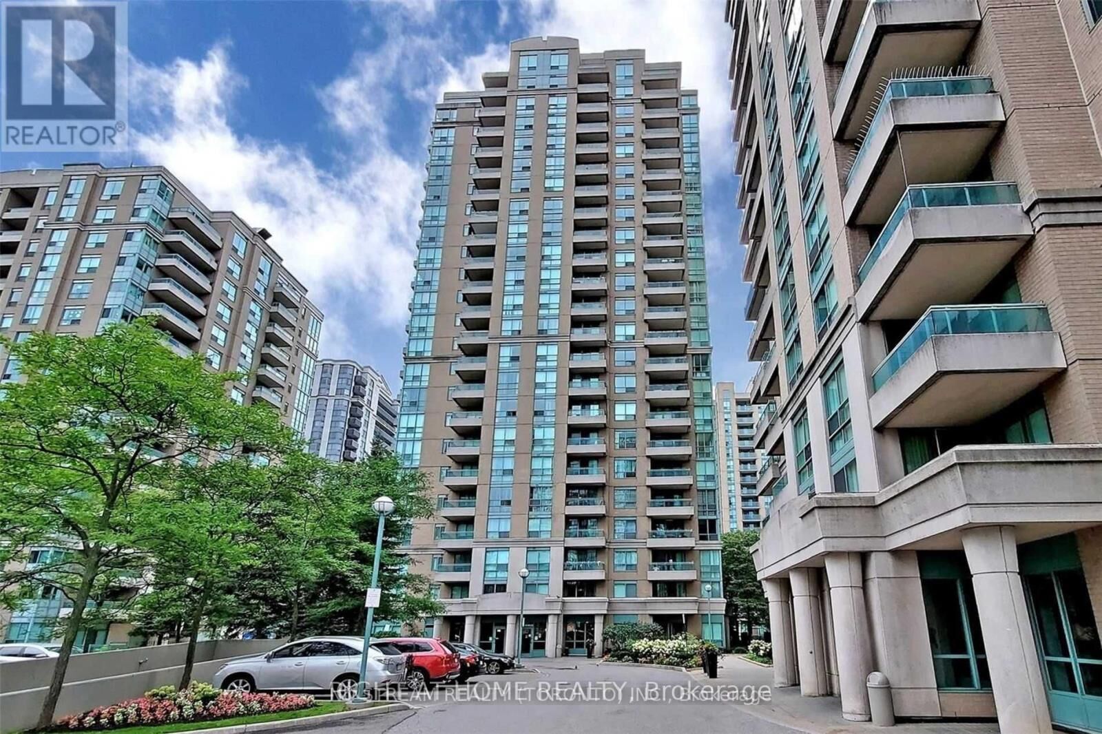 Property Photo:  3 Pemberton Avenue 1706  ON M2M 4M1 