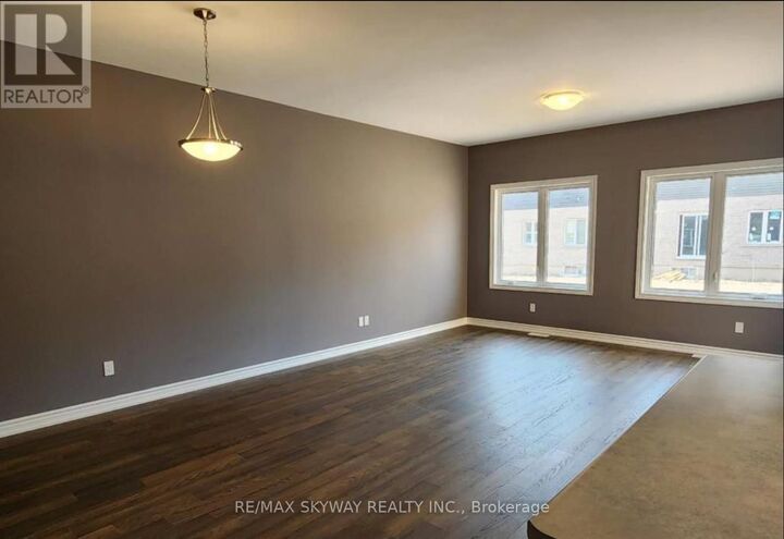 Property Photo:  46 Bradley Avenue  ON L3B 0K1 