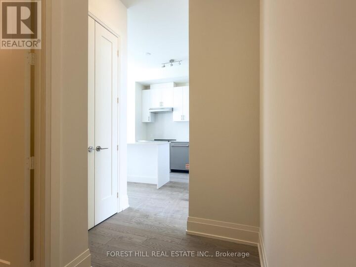 Property Photo:  27 Korda Gate Ph108  ON L4K 0P6 