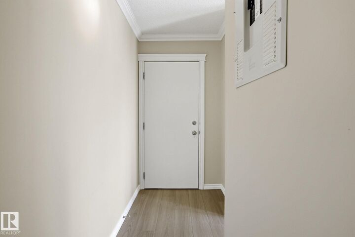 Property Photo: 10555 83 Avenue NW 202 AB T6E 2E1