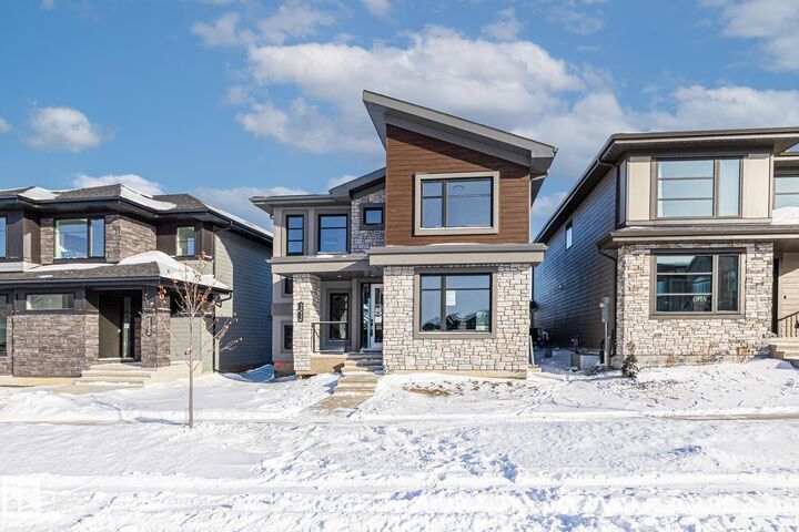 Property Photo:  4543 Knight Wynd SW  AB T6W 4B7 