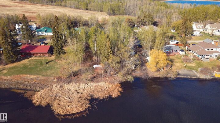 Property Photo:  53004 Rge Road 54A 68  AB T0E 0B0 