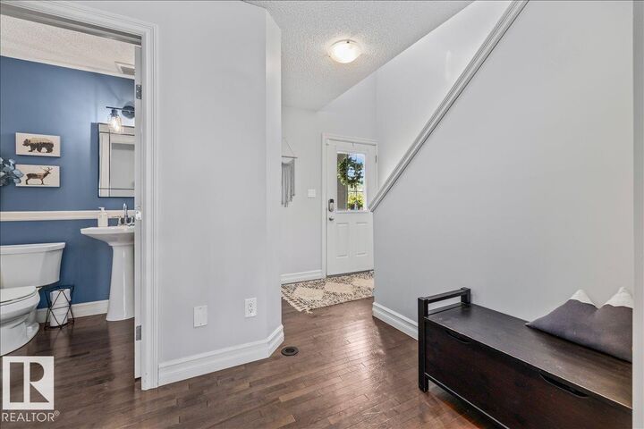 Property Photo: 10 Dickens Street AB T8L 0N4