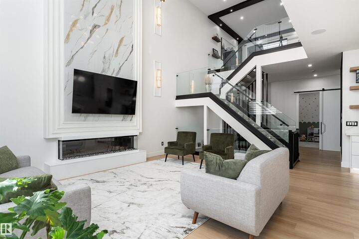 Property Photo:  16511 8 Street NE  AB T5Y 4J1 