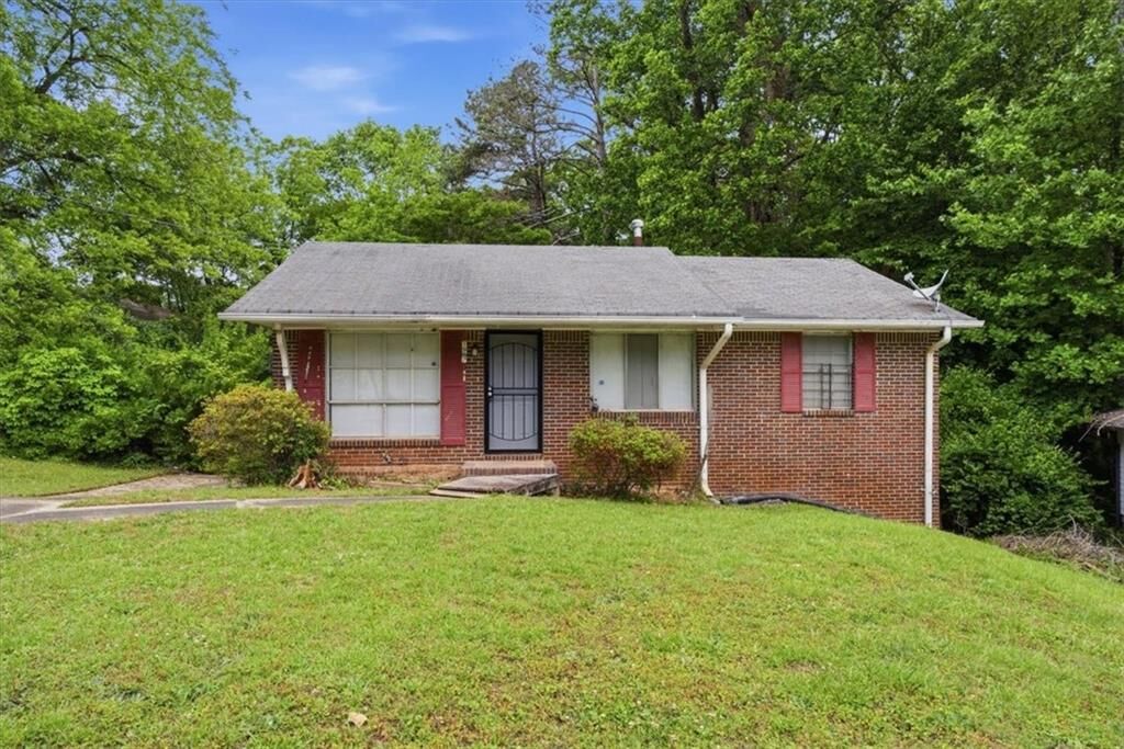 Property Photo: 1947 Grange Drive SE GA 30315