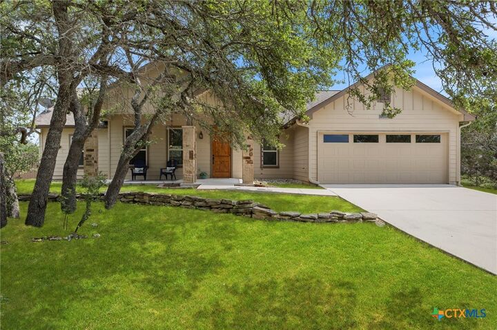 Property Photo:  111 Swallow Court  TX 78133 