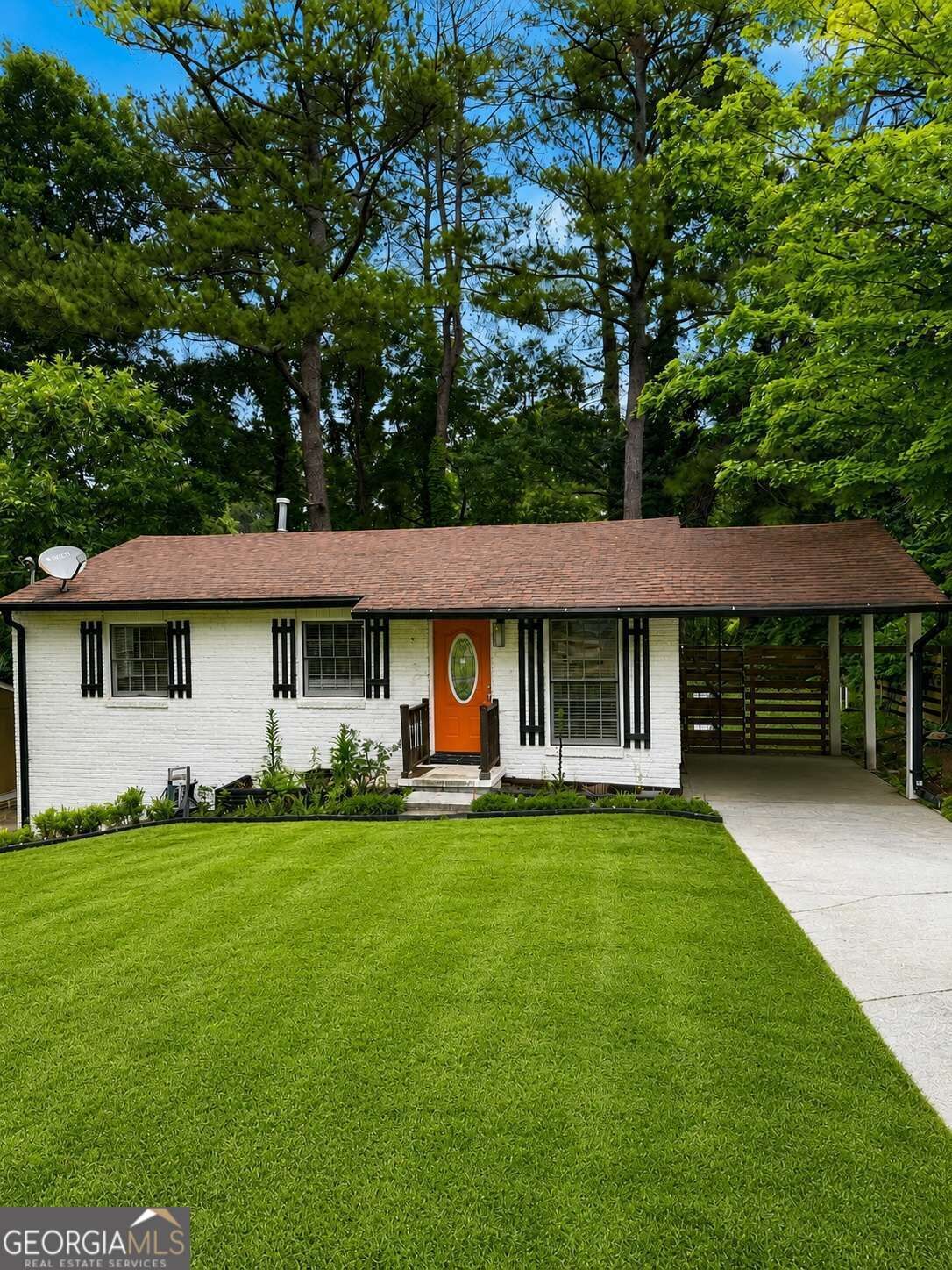 Property Photo:  437 Fairlock Lane NW  GA 30331 