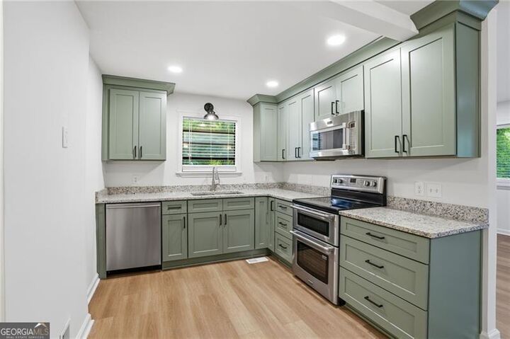 Property Photo: 3250 Marine Road GA 30041