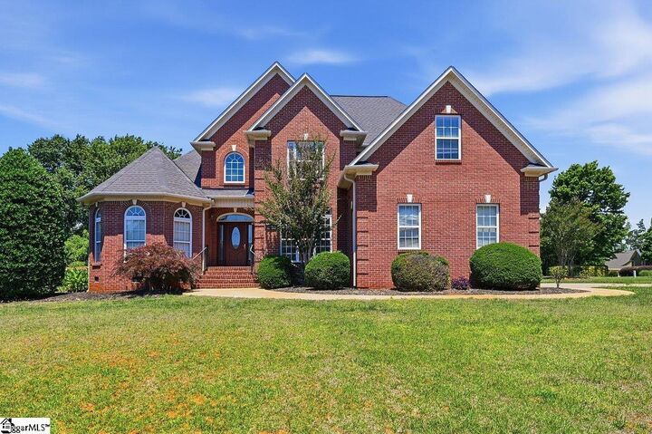 Property Photo: 504 Kiowa Drive SC 29316
