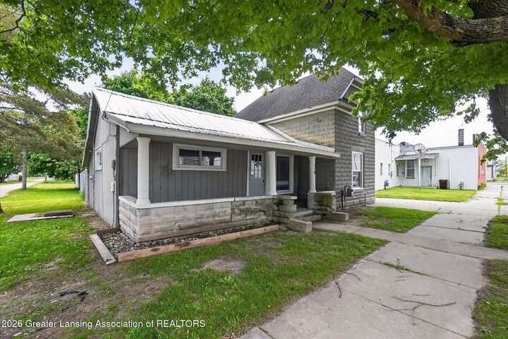 Property Photo:  112 N State Street  MI 48874 